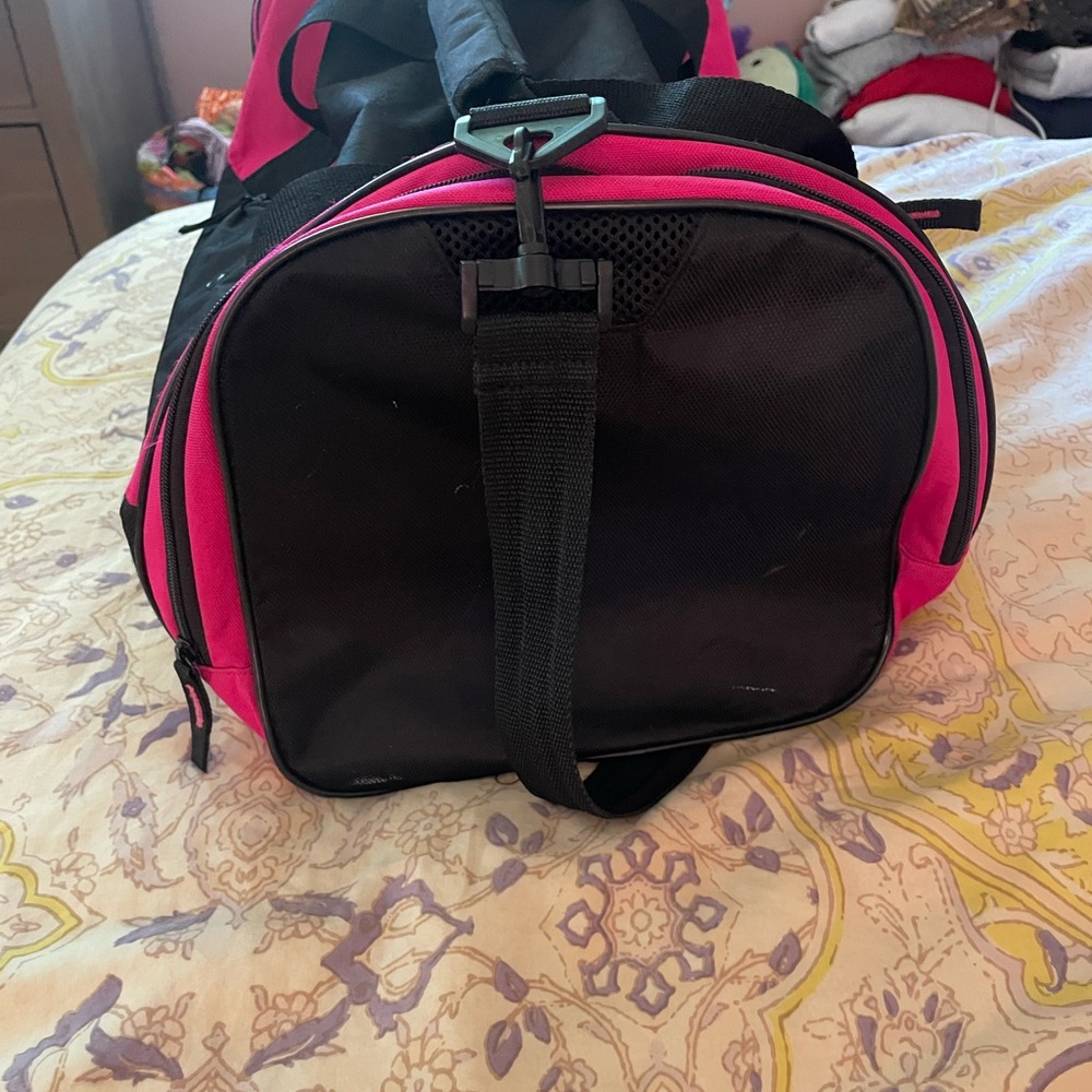 Reebok Pink and Black Duffel Bag - Picture 5 of 12